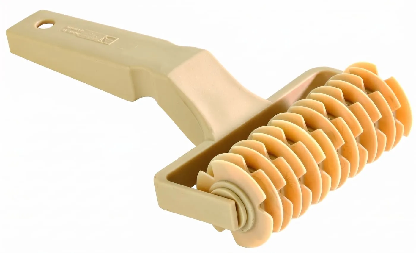 Roller docker for perforating pastry and pizza dough
